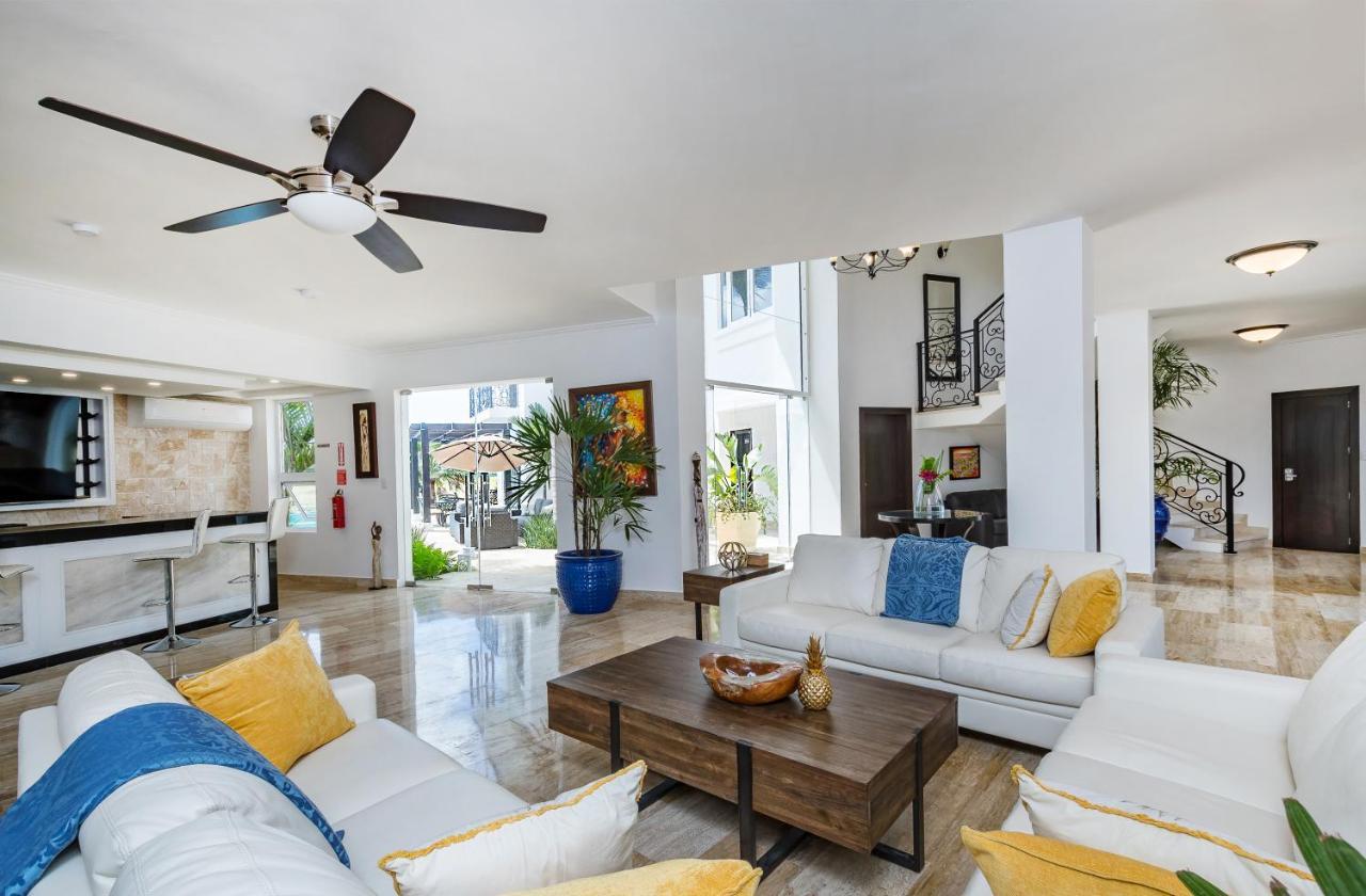 Amazing Private With Chef And Maids Villa