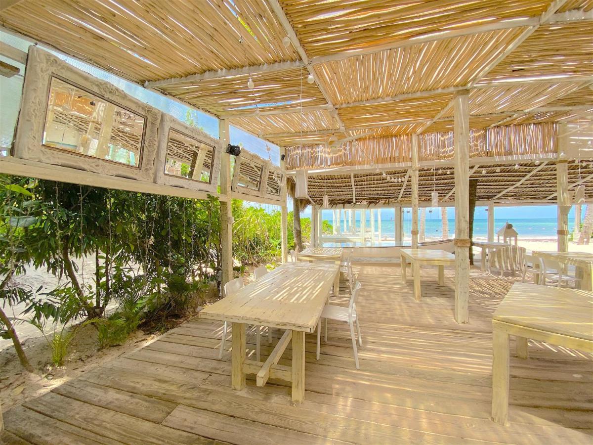 Apartahotel Aventura Tropical Suites Deluxe - Beach Club And Swimming Pool