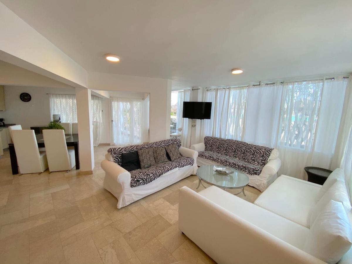 Apartamento Deluxe Beach Front Playa Los Corales