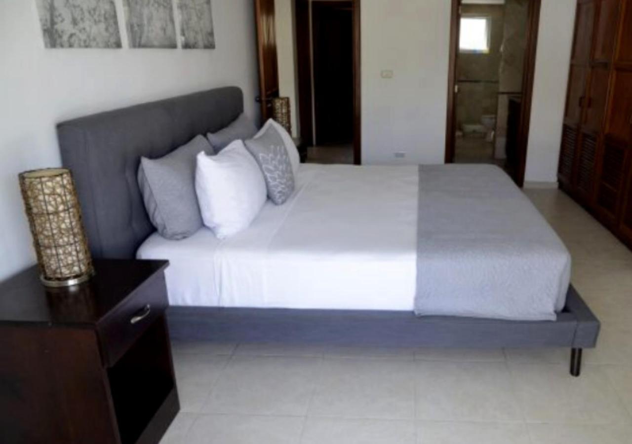 Vacacional Con Piscina Familias En Villa