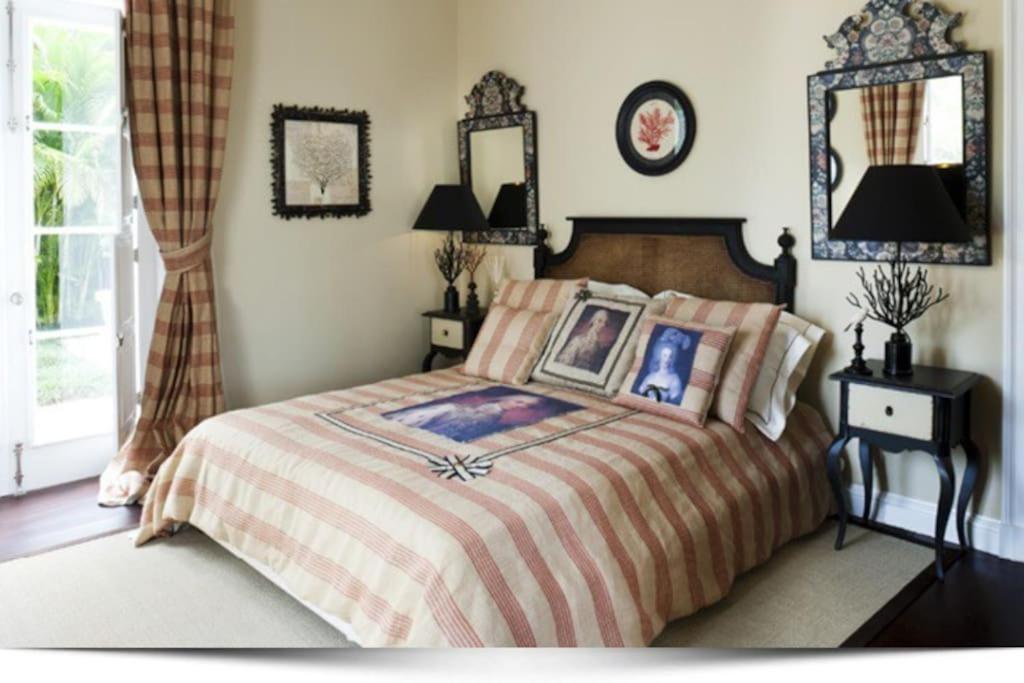 Villa Luxury 9-bedroom Ocean And Golf Front Mansion With Full Service Staff In Exclusive