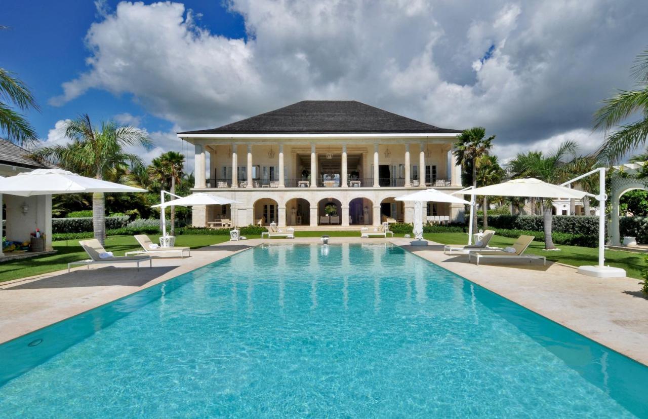 Luxury 9-bedroom Ocean And Golf Front Mansion With Full Service Staff In Exclusive
