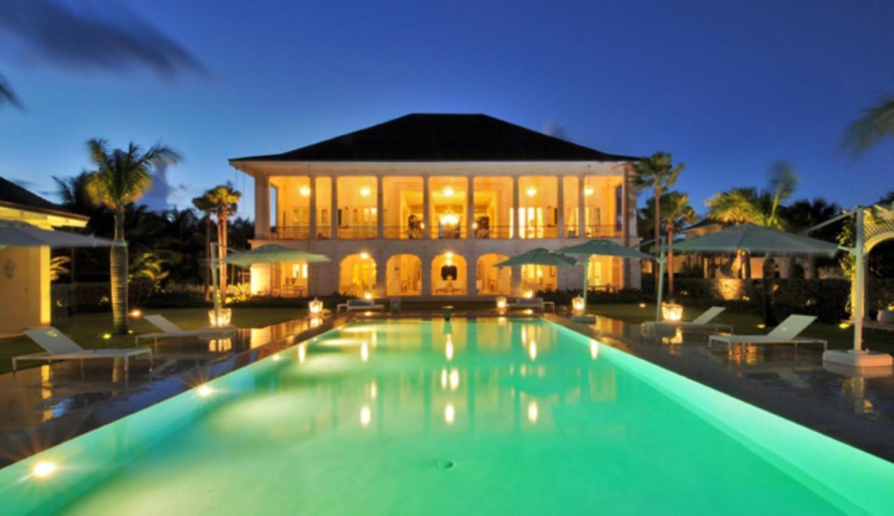 Luxury 9-bedroom Ocean And Golf Front Mansion With Full Service Staff In Exclusive Villa Punta Cana