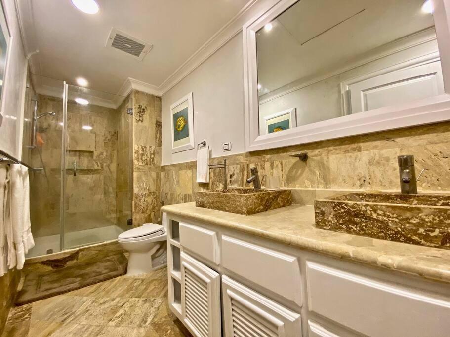 Stylish Lux Aquamarina Cap Cana Apartamento