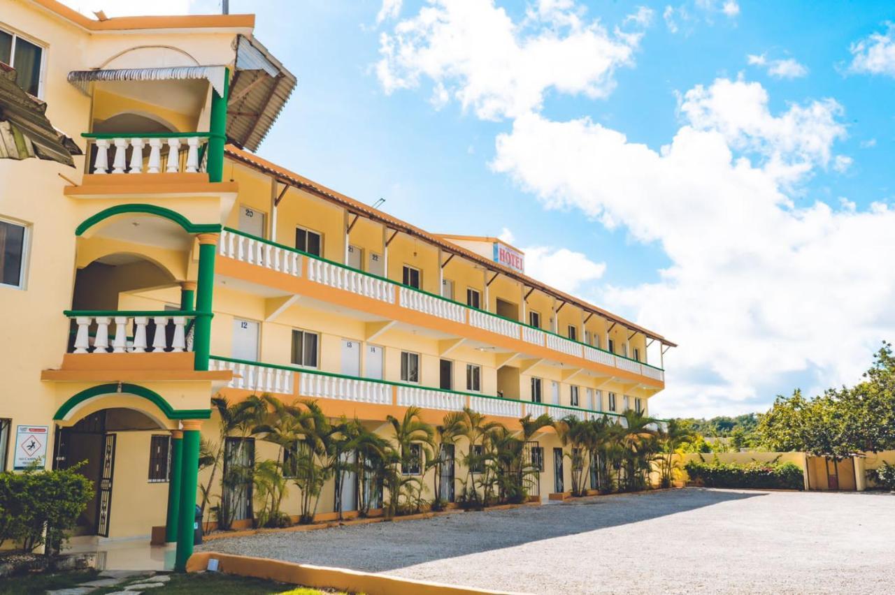 Aparta Veron Apartahotel