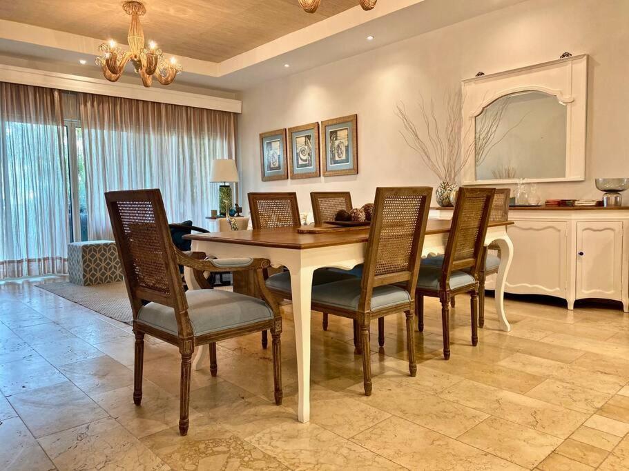 Stylish Lux Aquamarina Cap Cana Apartamento