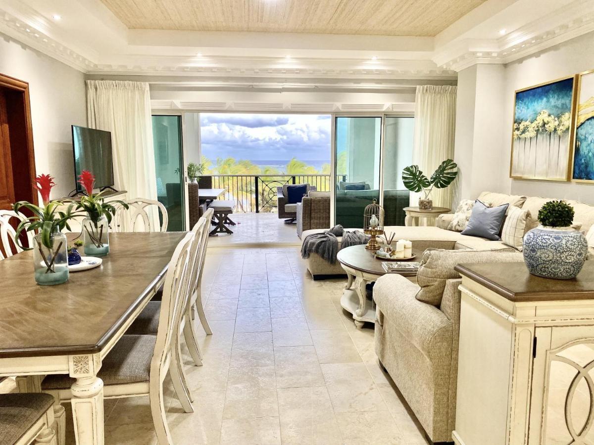 Amazing Beachfront Cap Cana, Apartamento *