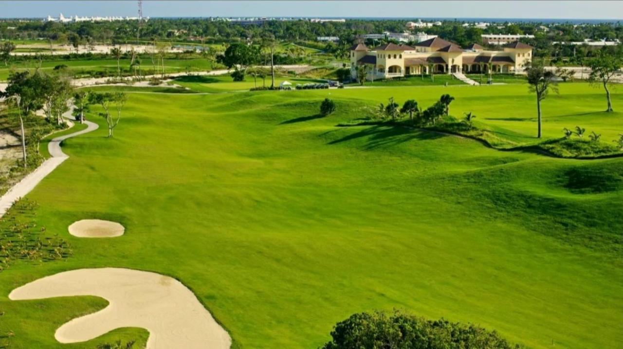Luxury Iberosta Del Mar - 4bdr, Private Beach, Pool & Jacuzzi Villa Punta Cana