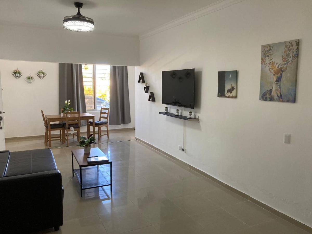Lovely 10 Mins Away From Airport Apartamento