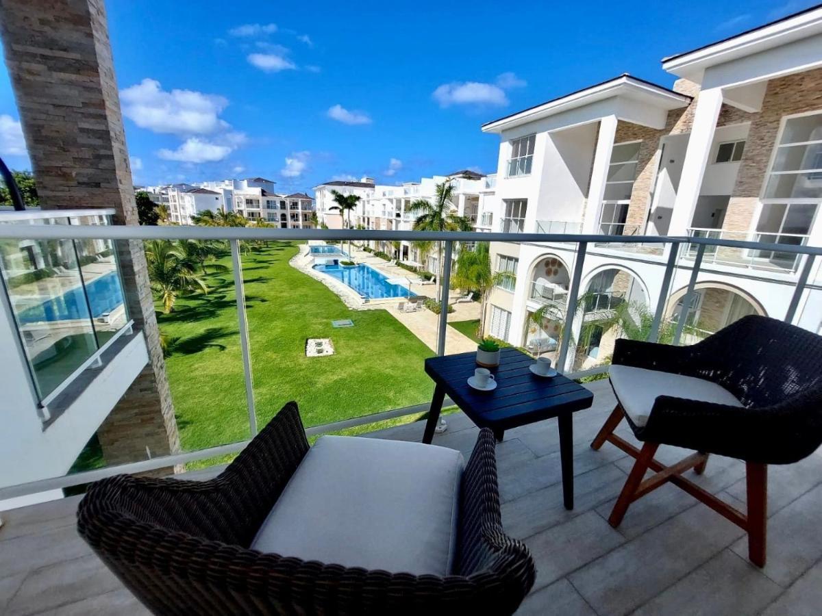 Unique Lake, Golf & Jacuzzi In Hard Rock Golf Pc Punta Cana