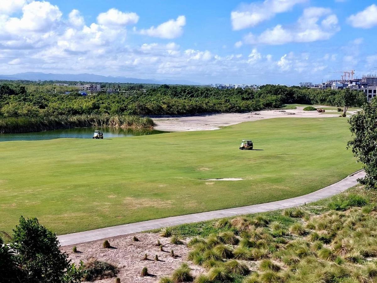 Unique Lake, Golf & Jacuzzi In Hard Rock Golf Pc *