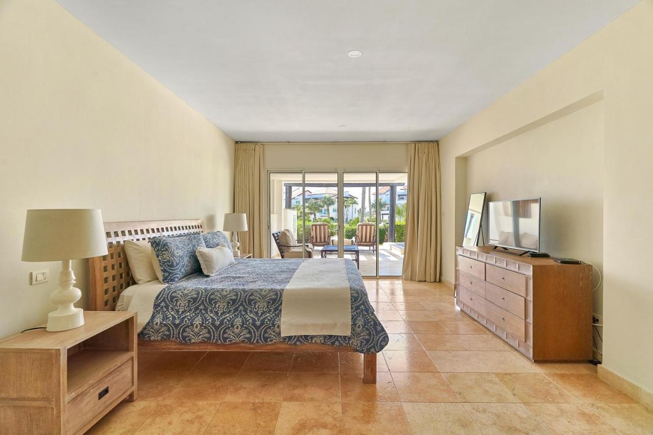 Relax W- Private Pool And Beach!