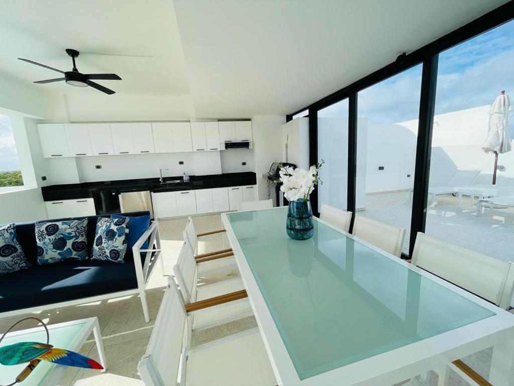 Beach, Golf, Casino,jacuzzi & Pool Penthouse In Hard Rock, Area, Cana Rock Star *
