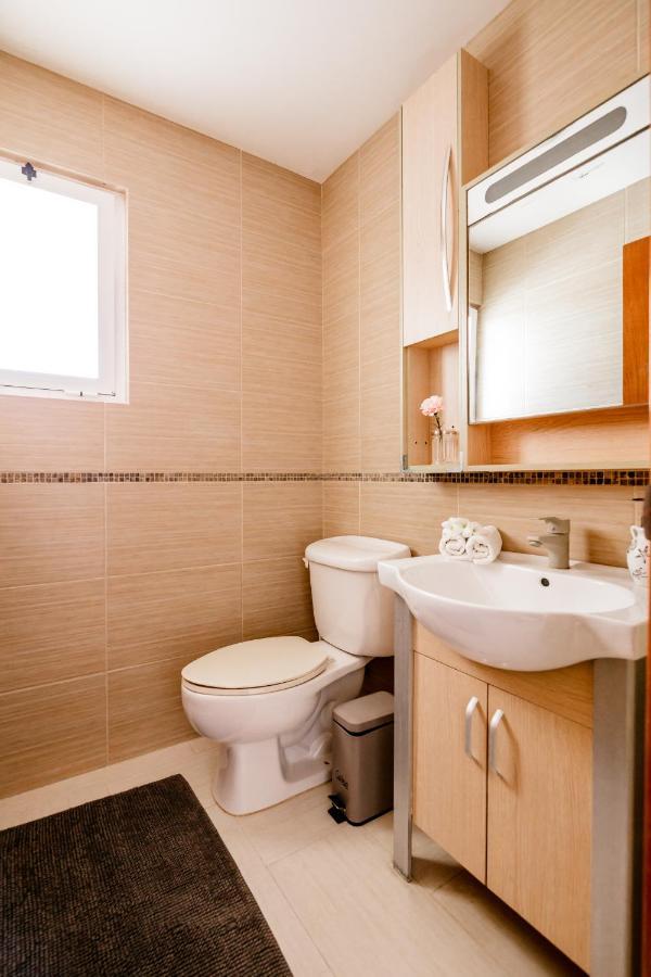 Apartamento Beachfront For Rent - Ocean View, Private Terrace, And Bbq