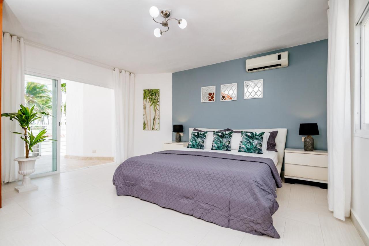 Apartamento Beachfront For Rent - Ocean View, Private Terrace, And Bbq Punta Cana