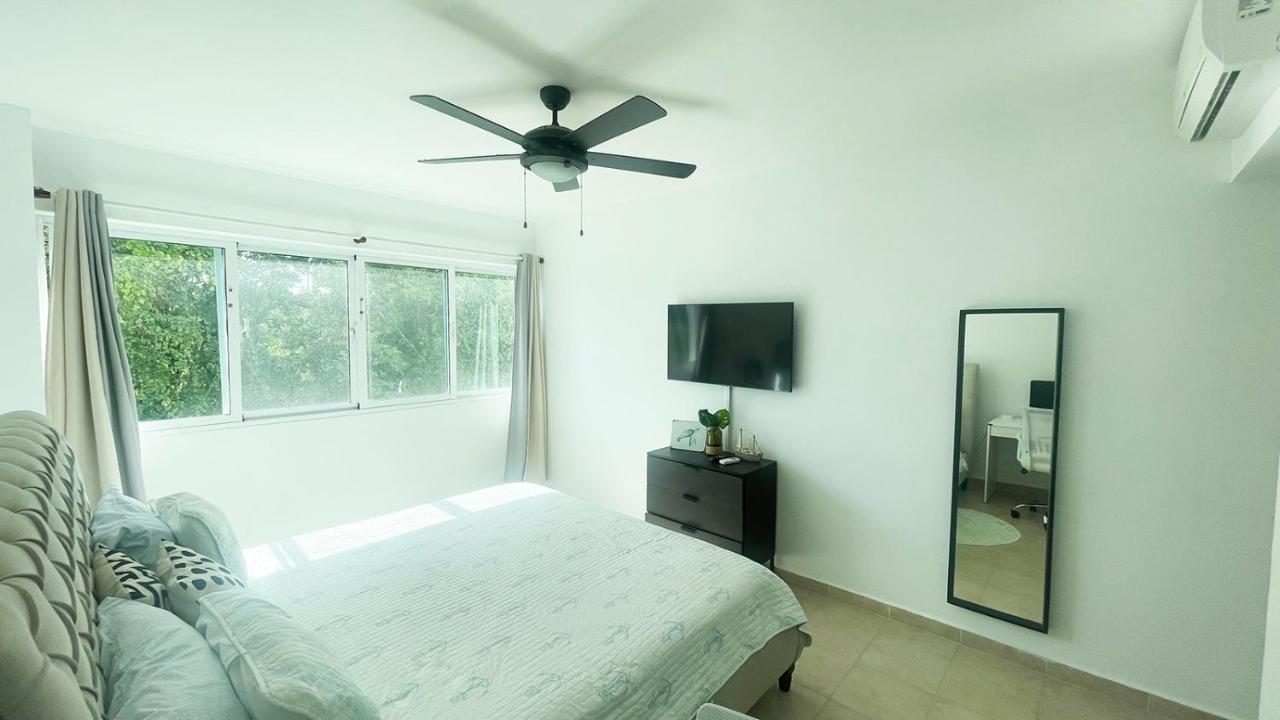 Sunny Caribbean With Pool Apartamento