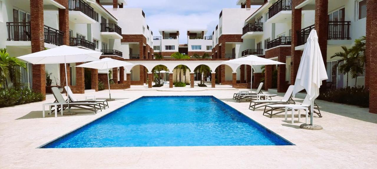 Apartamento Deluxe Condo/1br-1bt/close To Beach/pool View *