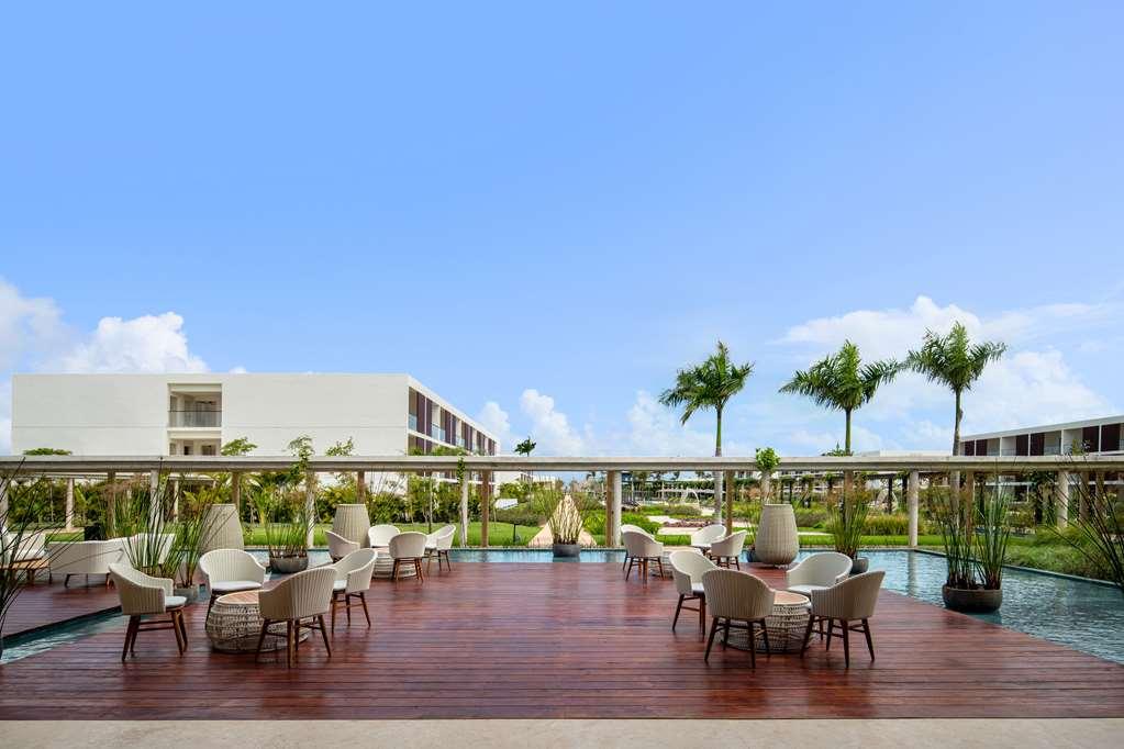 Live Aqua Hotel *