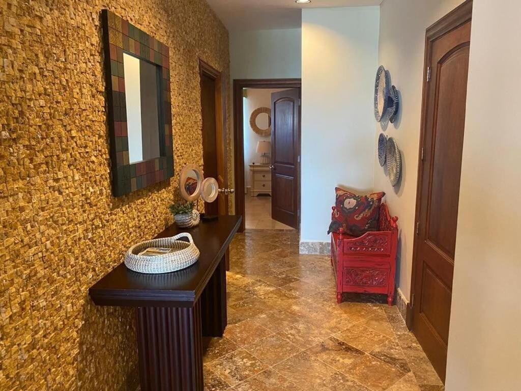 Apartamento Exclusivos Con Vista A La Playa En Aquamarina, Cap Cana *