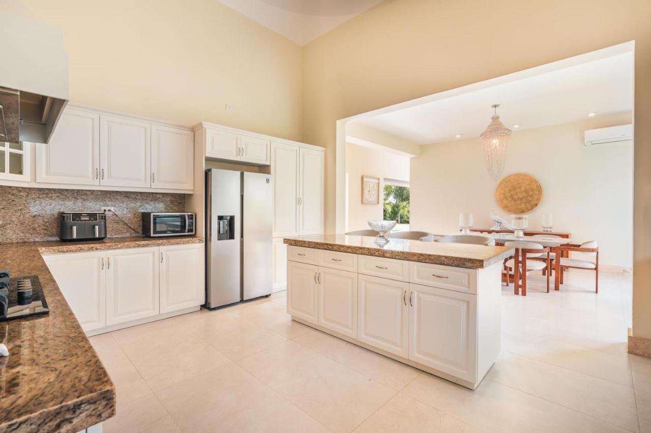 Villa Wonderful 4br With Maid At *