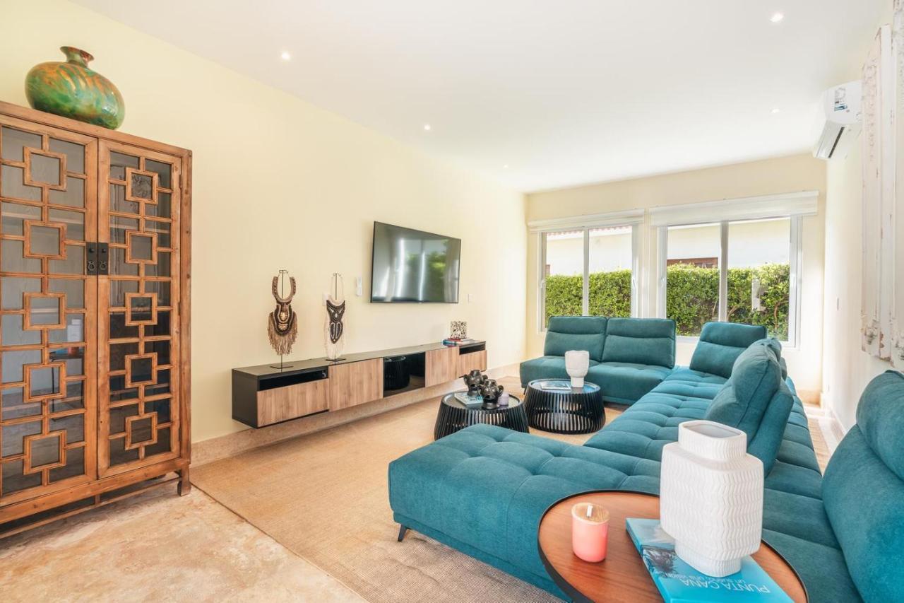Wonderful 4br With Maid At Villa Punta Cana