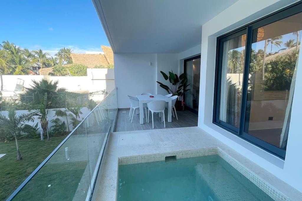 Tropical Deluxe 2 Bedroom Unit With Jacuzzi Apartamento Punta Cana