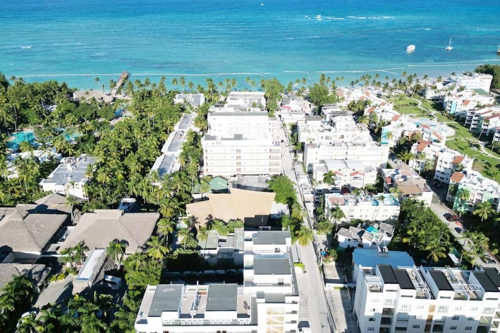 Tropical Deluxe 2 Bedroom Unit With Jacuzzi Punta Cana