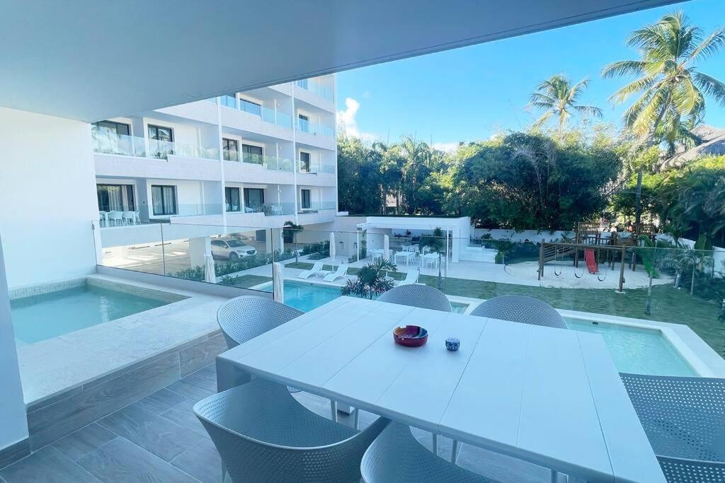 Tropical Deluxe 2 Bedroom Unit With Jacuzzi * Punta Cana
