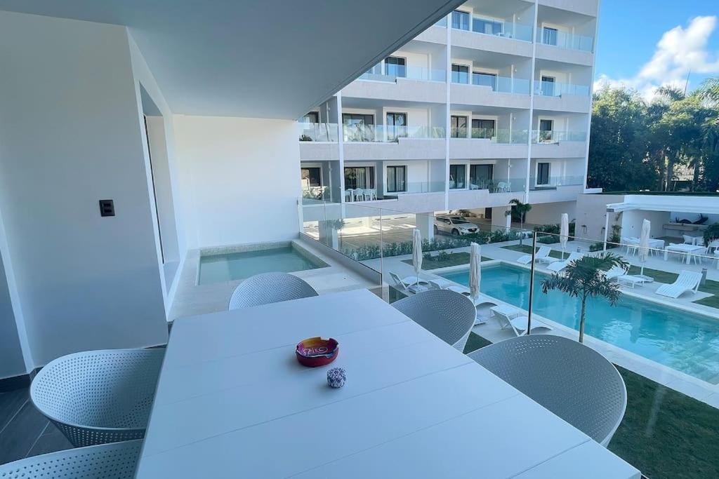 Tropical Deluxe 2 Bedroom Unit With Jacuzzi Apartamento Punta Cana