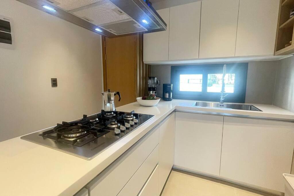 Tropical Deluxe 2 Bedroom Unit With Jacuzzi * Punta Cana