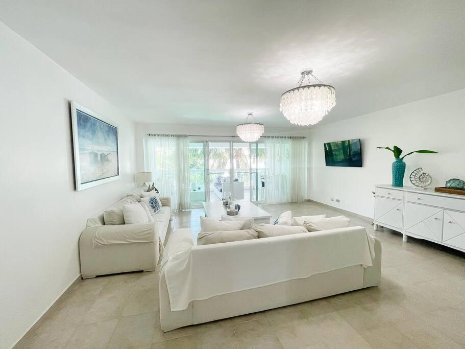 Apartamento Charming 2 Bedroom With Pool