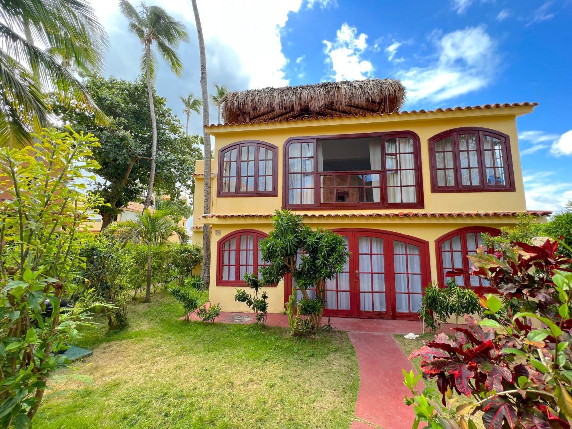 Tropical Village Playa Corales Hotel 5*