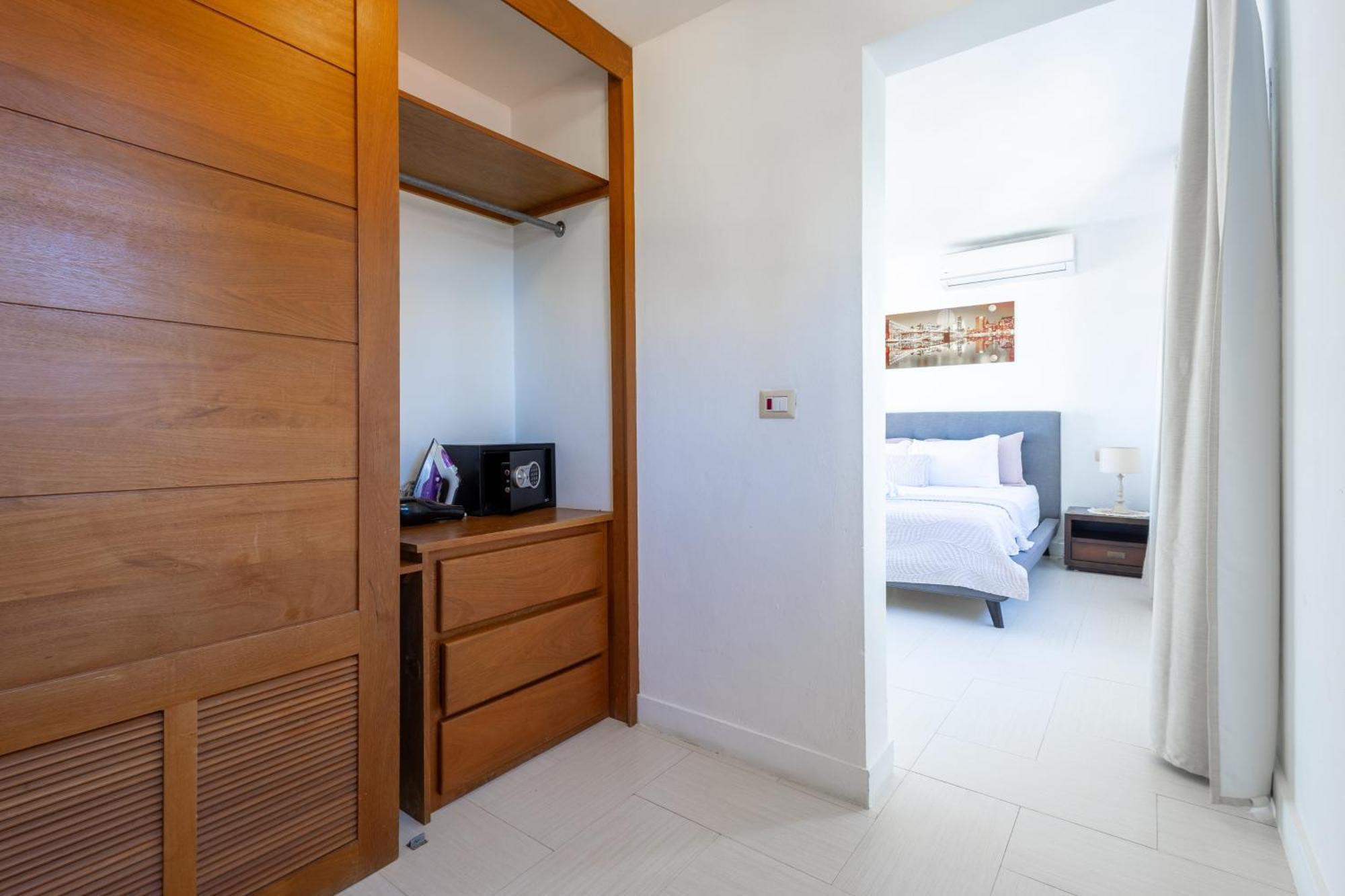 Apartamento Beachfront For Rent - Ocean View, Private Terrace, And Bbq Punta Cana