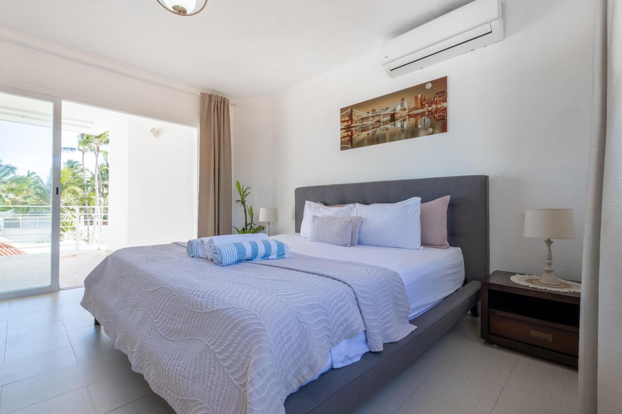 Apartamento Beachfront For Rent - Ocean View, Private Terrace, And Bbq Punta Cana