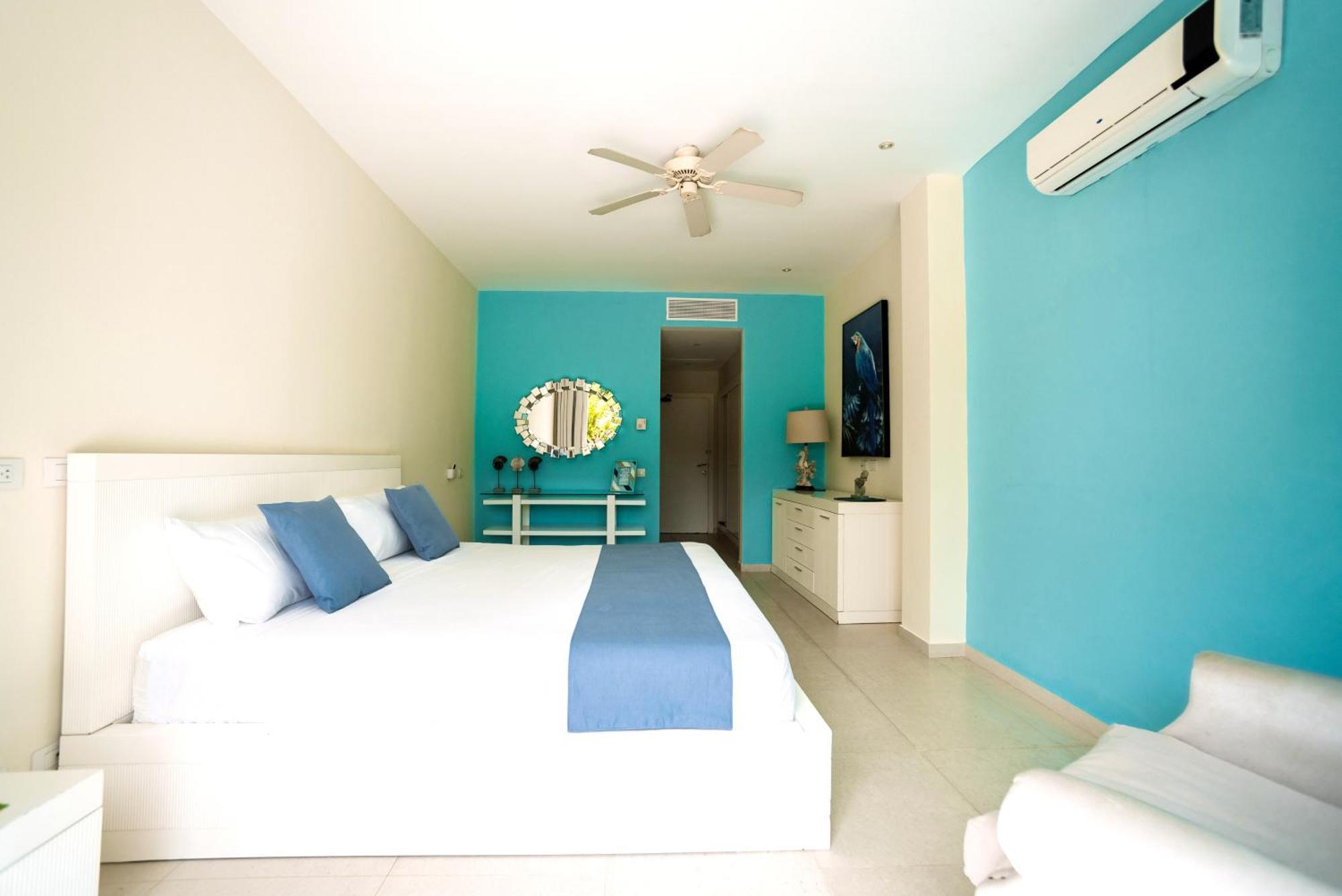 Luxury Iberosta Del Mar - 4bdr, Private Beach, Pool & Jacuzzi * Punta Cana