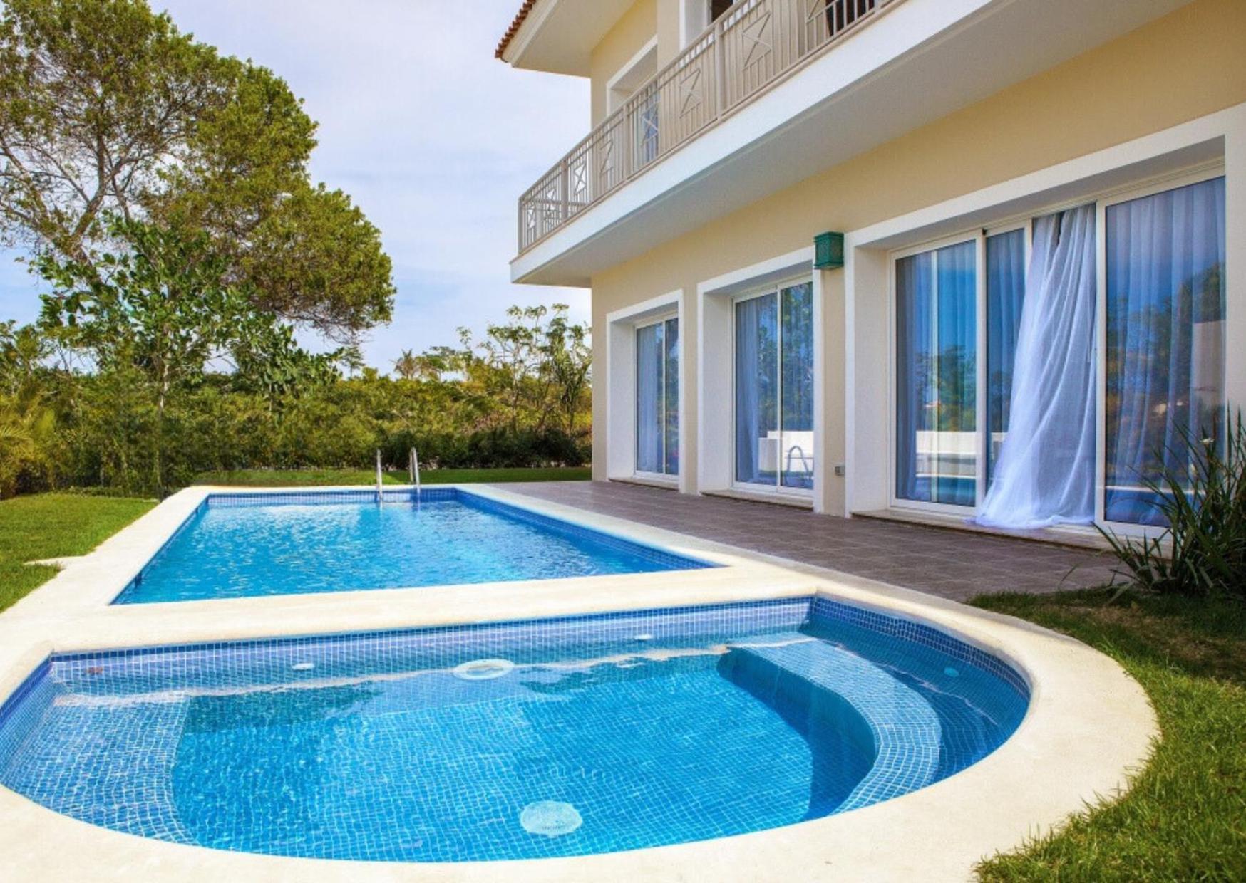 Luxury Iberosta Del Mar - 4bdr, Private Beach, Pool & Jacuzzi