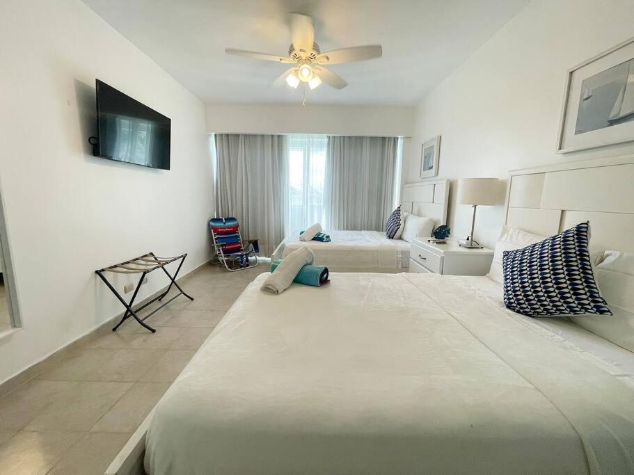 Charming 2 Bedroom With Pool Apartamento
