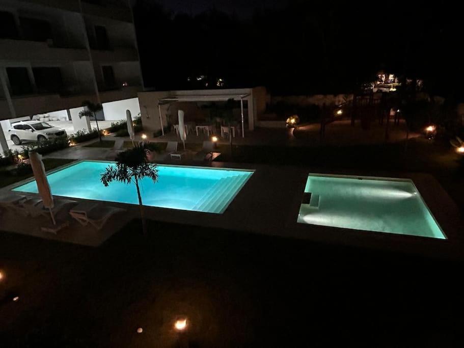 Tropical Deluxe 2 Bedroom Unit With Jacuzzi