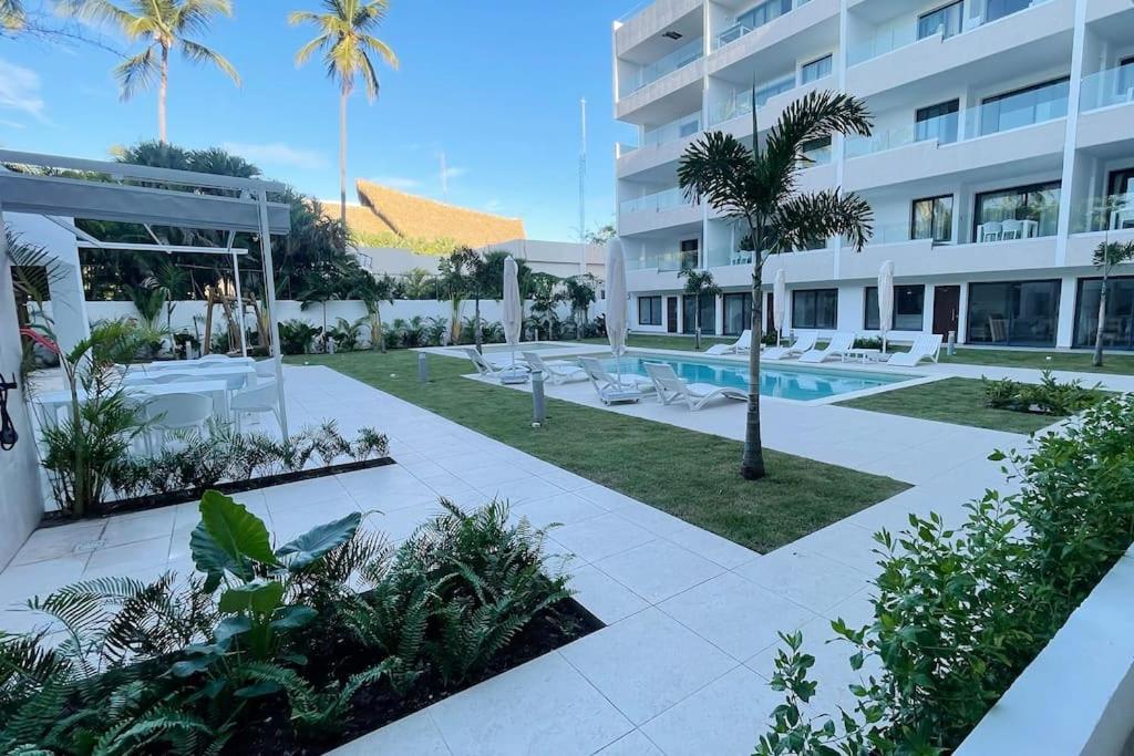 Tropical Deluxe 2 Bedroom Unit With Jacuzzi *