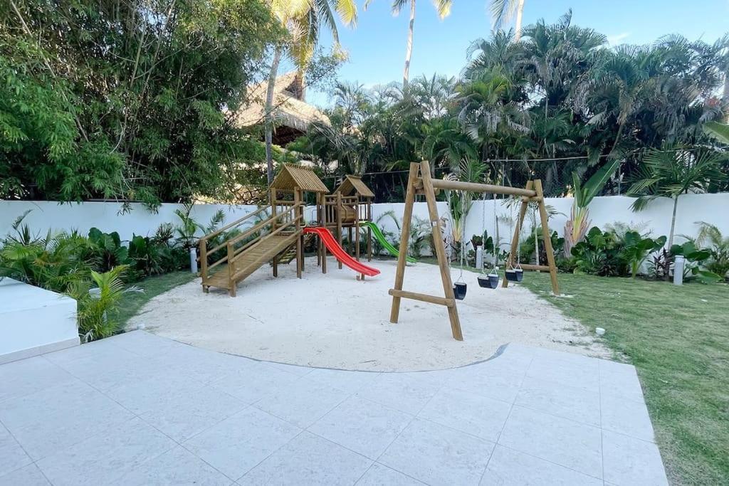 Tropical Deluxe 2 Bedroom Unit With Jacuzzi * Punta Cana