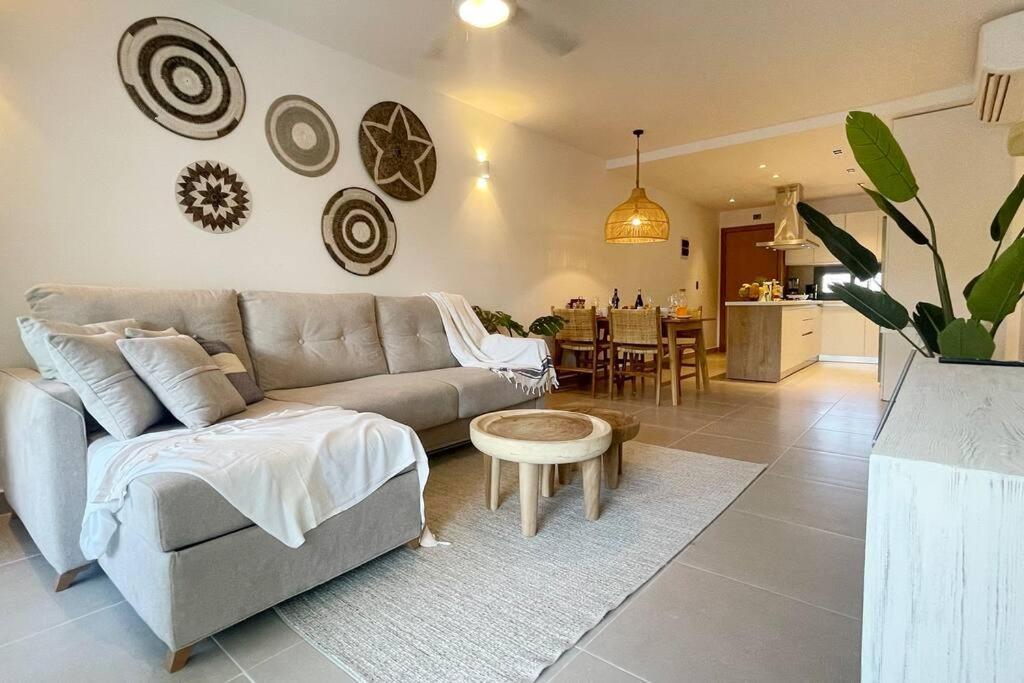 Tropical Deluxe 2 Bedroom Unit With Jacuzzi Apartamento