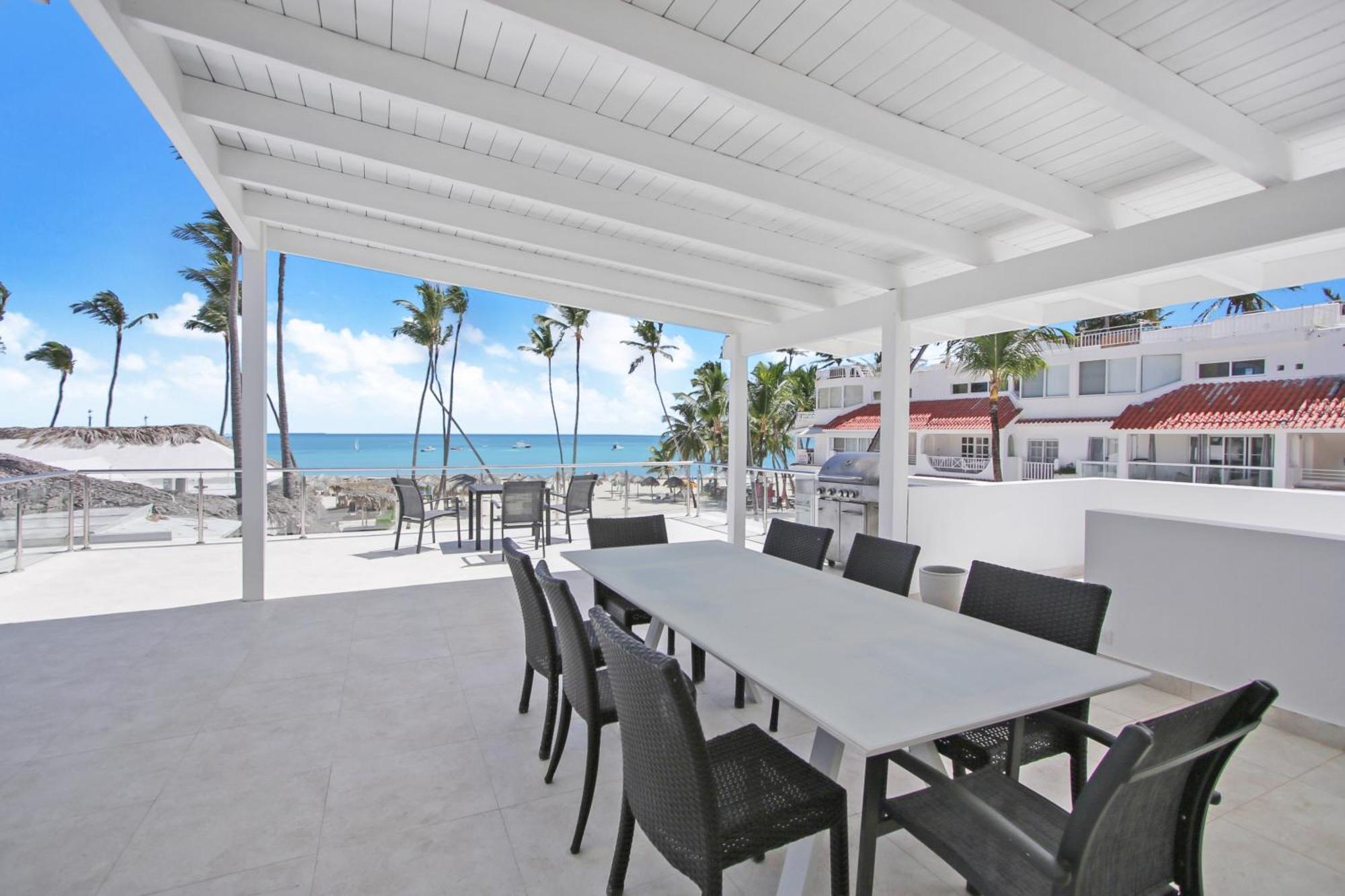 Villa Luxury In Bávaro Just On The