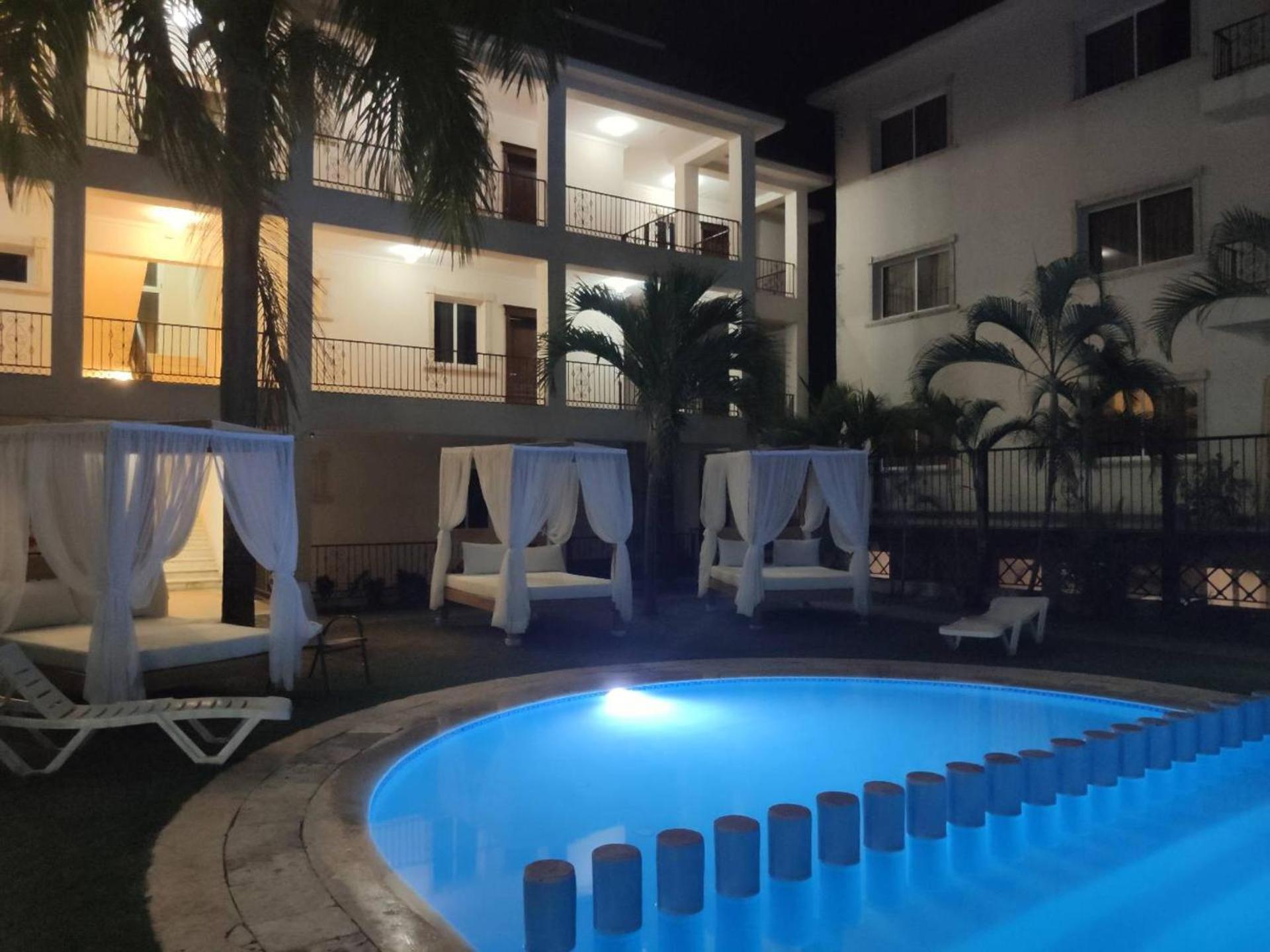 Stunning 1-bed Pool View In