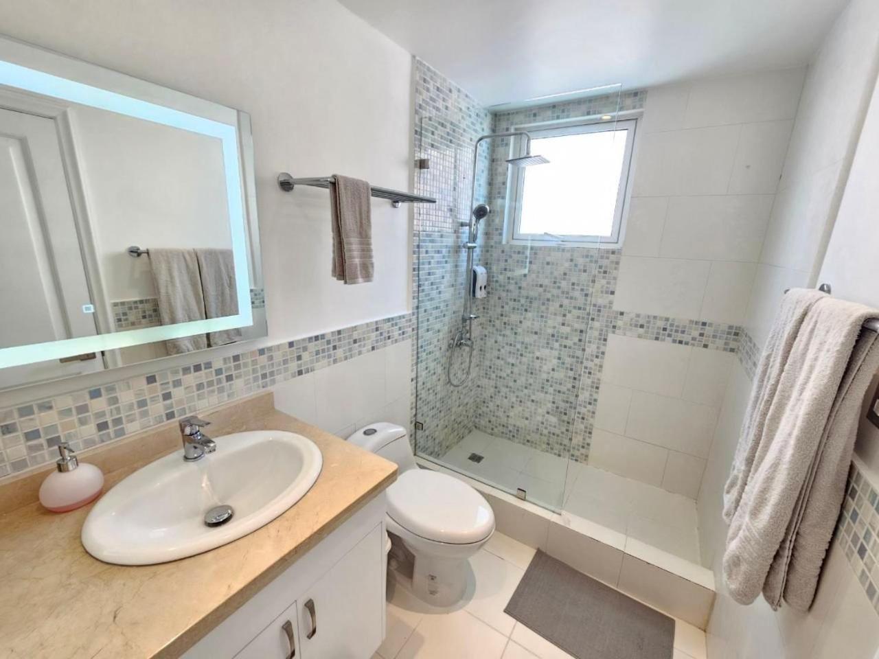 Apartamento 2bdr Access At Playa Turquesa Corales Pc Punta Cana