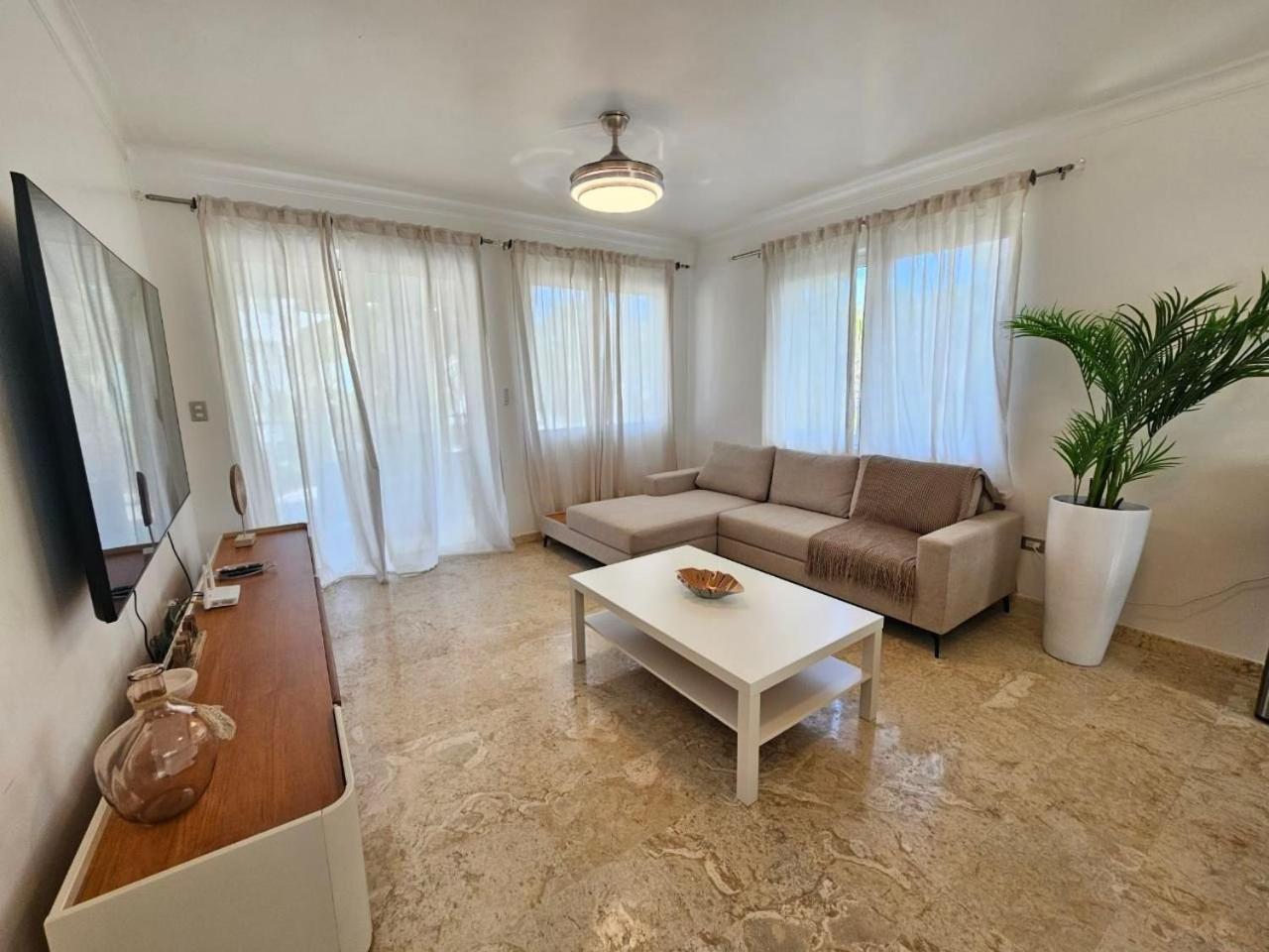 2bdr Access At Playa Turquesa Corales Pc Apartamento *