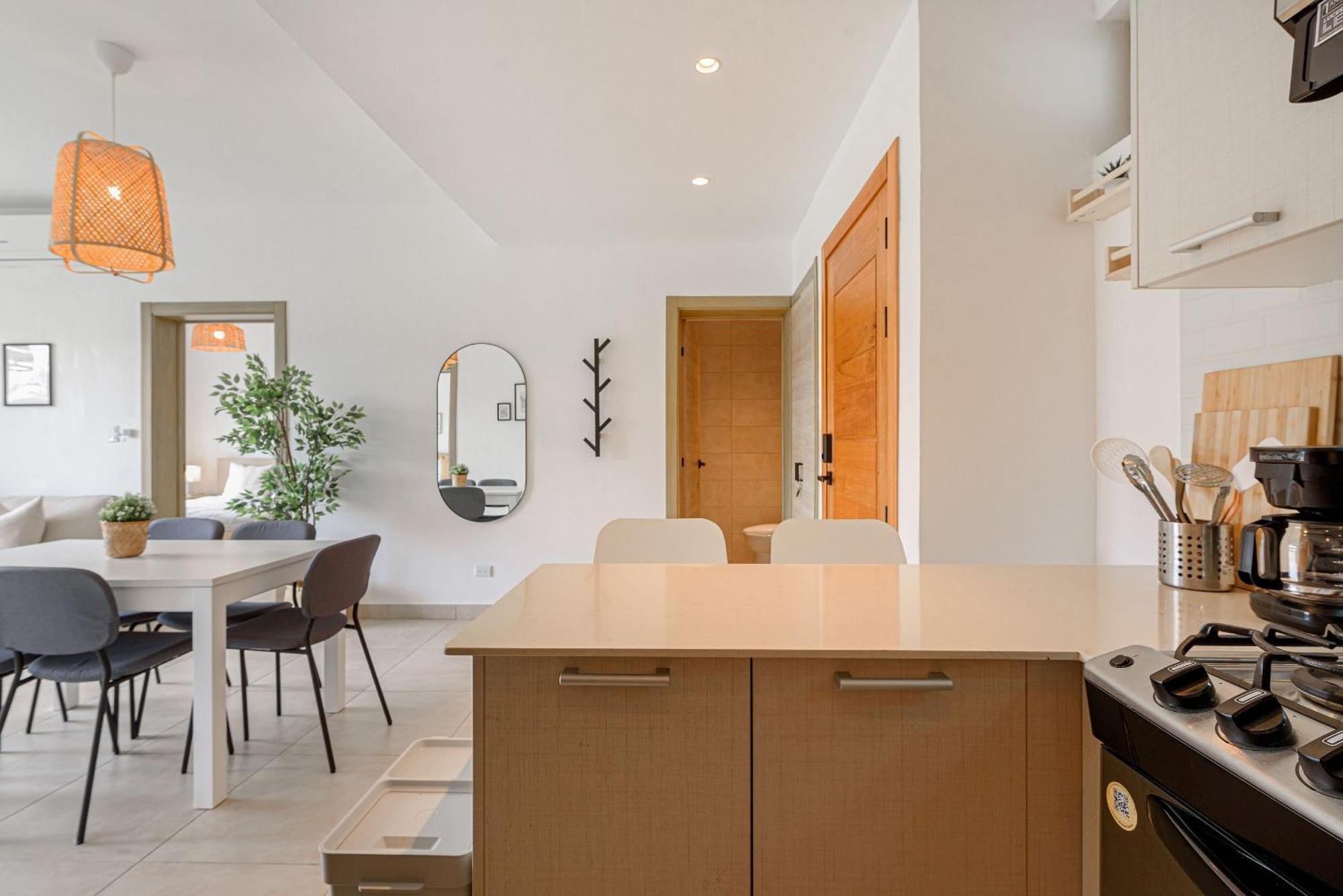Apartamento Primer Piso Frente A La Piscina Con Gimnasio *