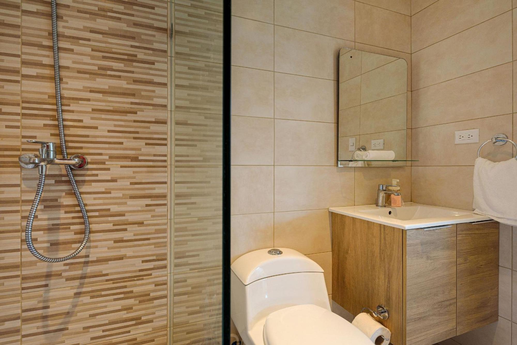 Apartamento Primer Piso Frente A La Piscina Con Gimnasio Punta Cana