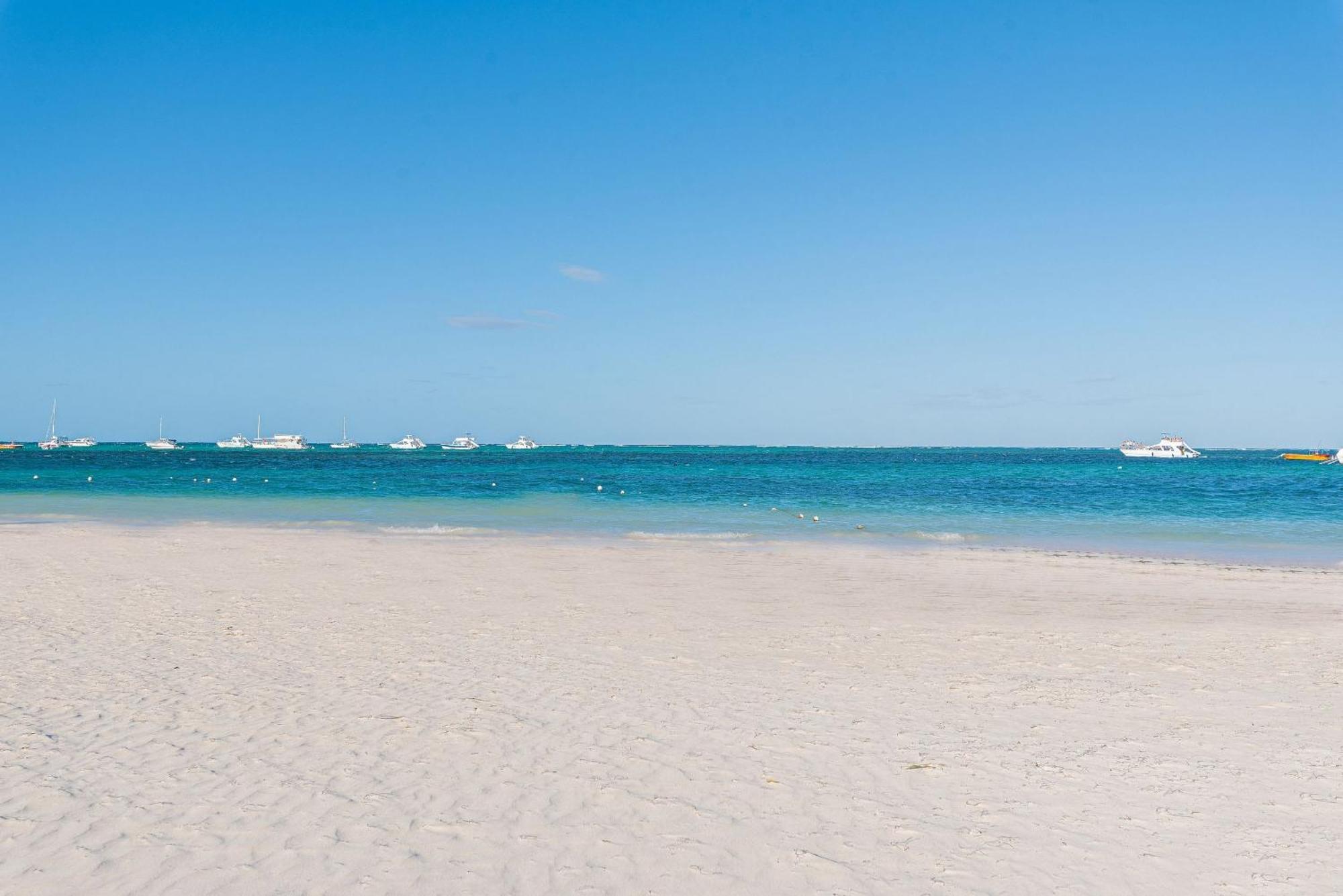 Primer Piso Con Piscina Y Cerca De La Playa Сasa de vacaciones *