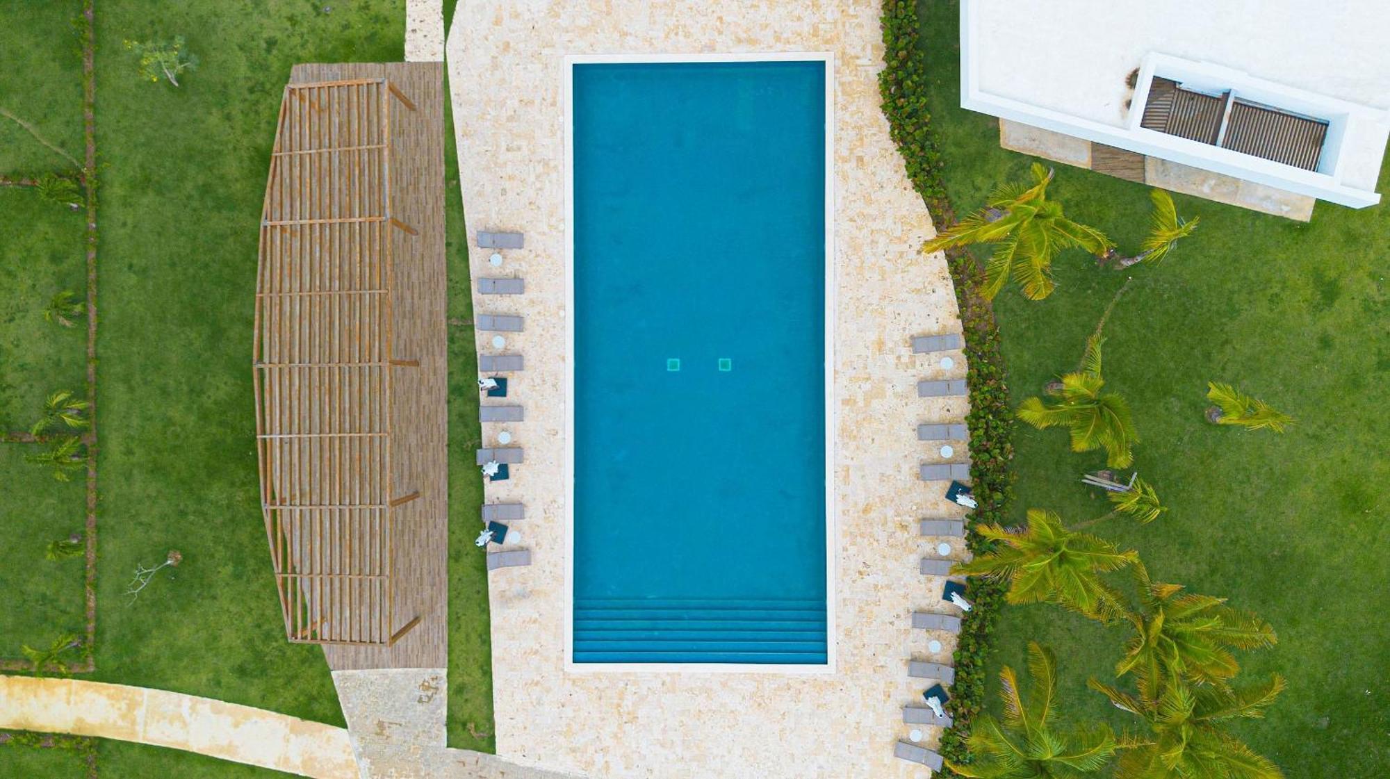 Primer Piso Con Piscina Y Cerca De La Playa *