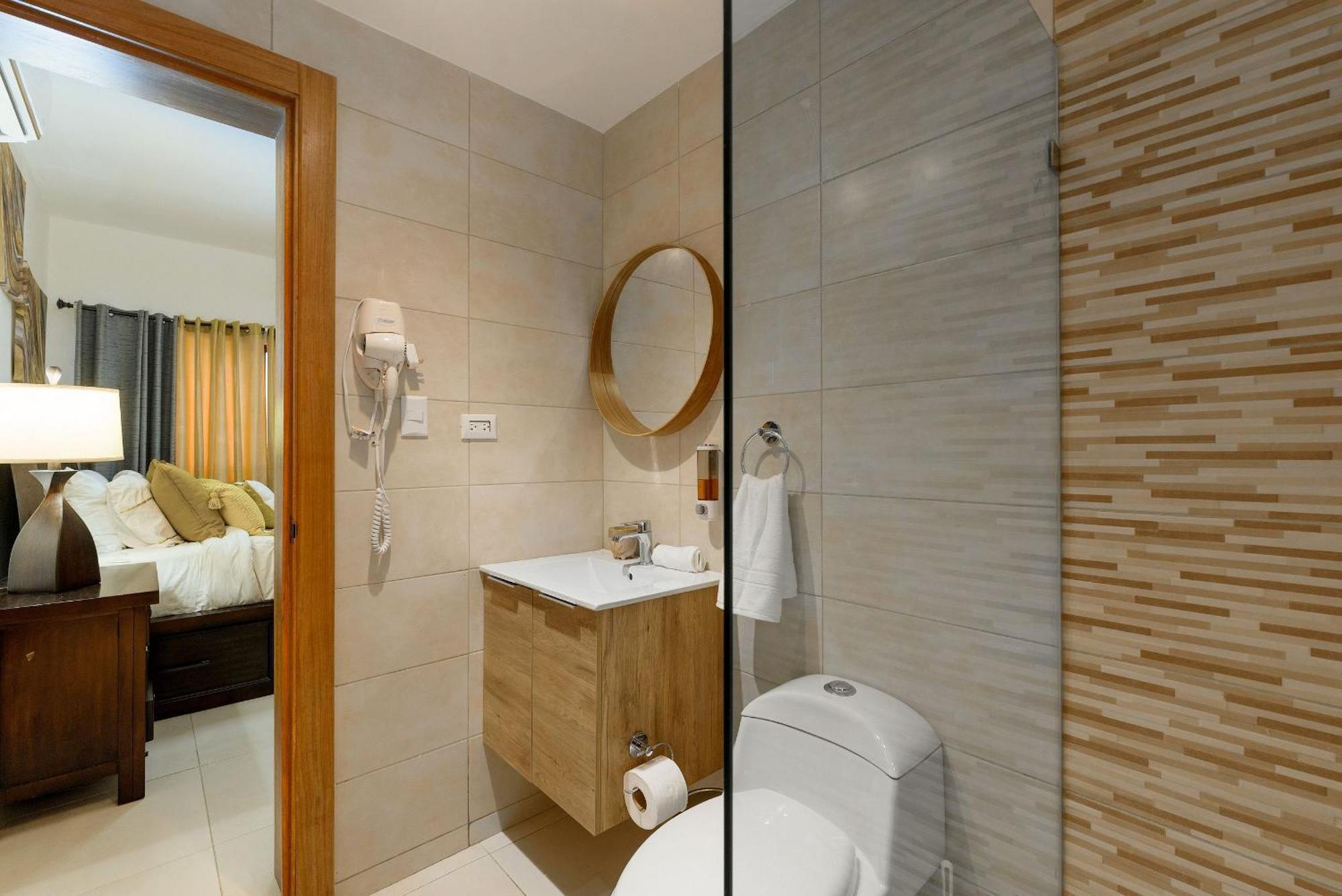 Primer Piso Con Piscina Y Cerca De La Playa * Punta Cana